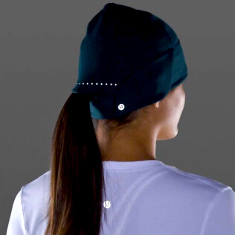NEW Lululemon Run For it All Black Beanies Size OS